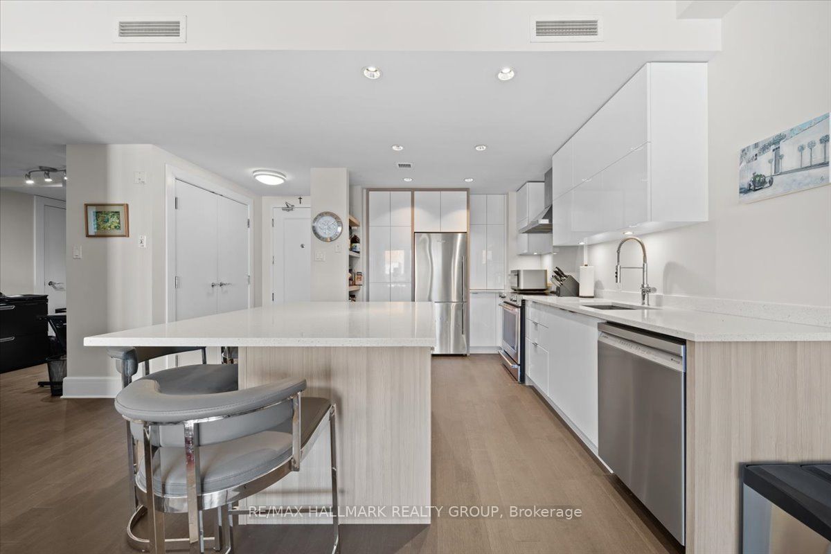 700 SUSSEX Drive, #304