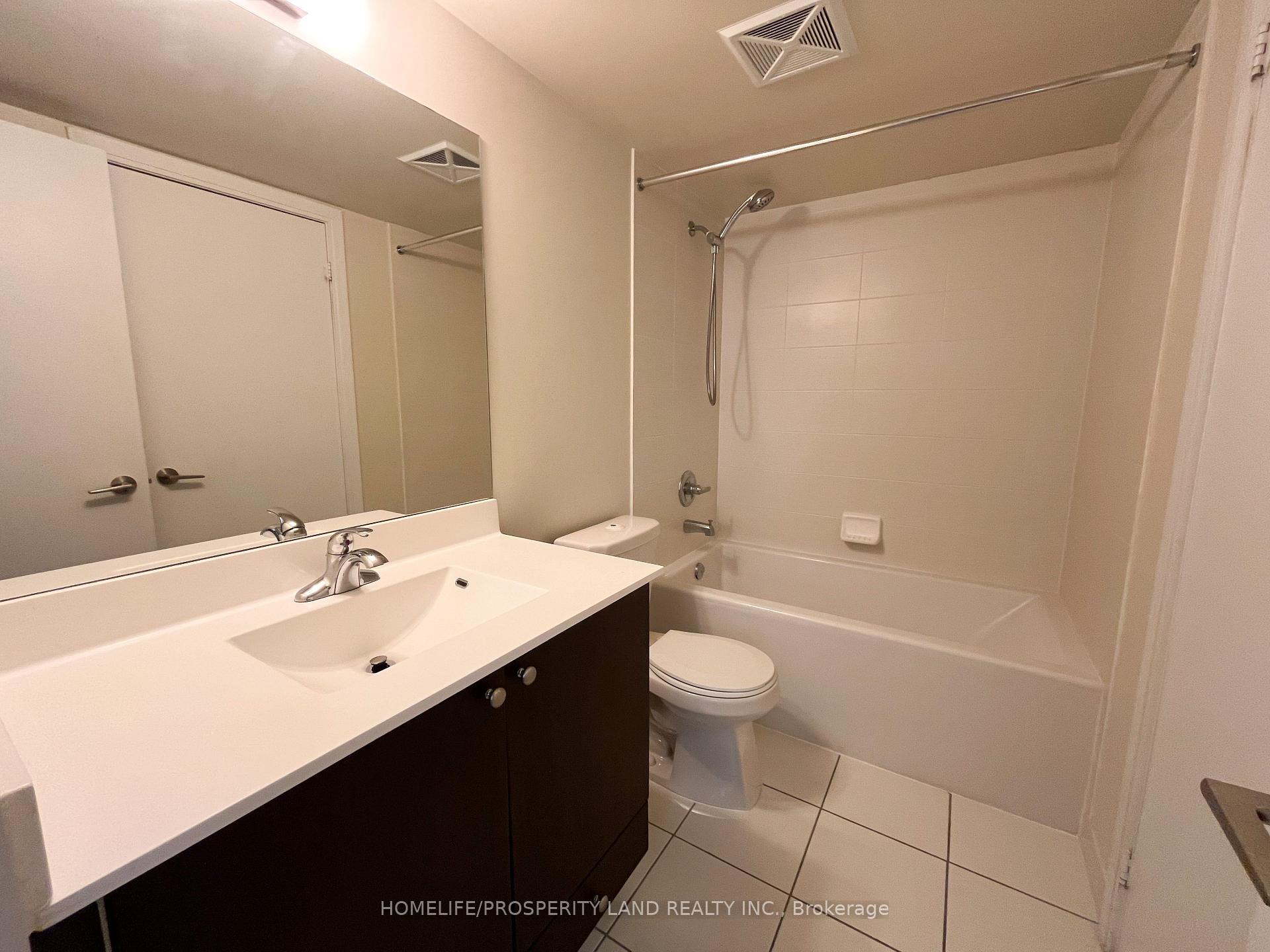 3 Bedrooms Condo at 181 Village Green, Toronto For sale