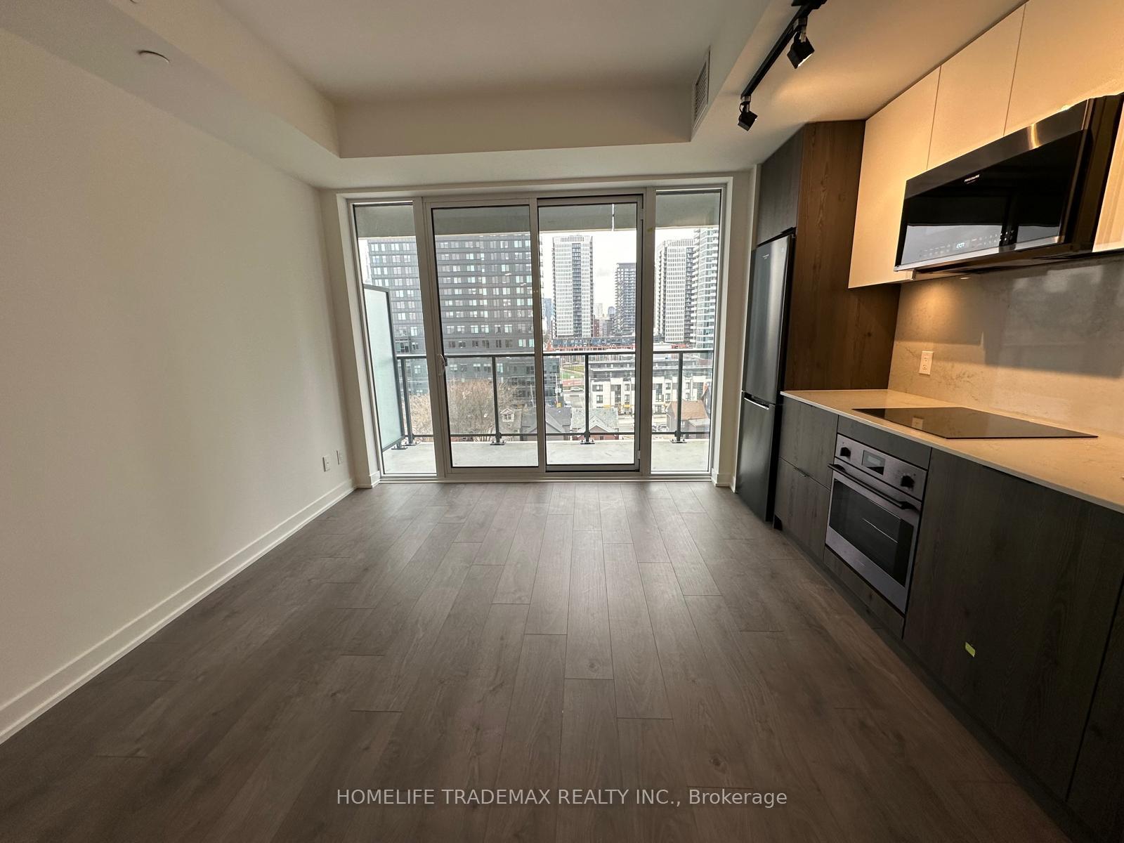 2 Bedrooms Condo at 5 Defries,  Toronto For sale