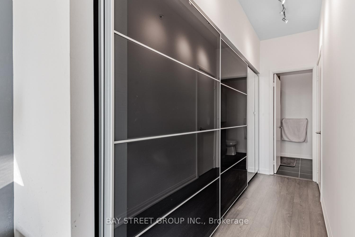 3 Bedrooms Condo at 9 Bogert, Toronto For sale