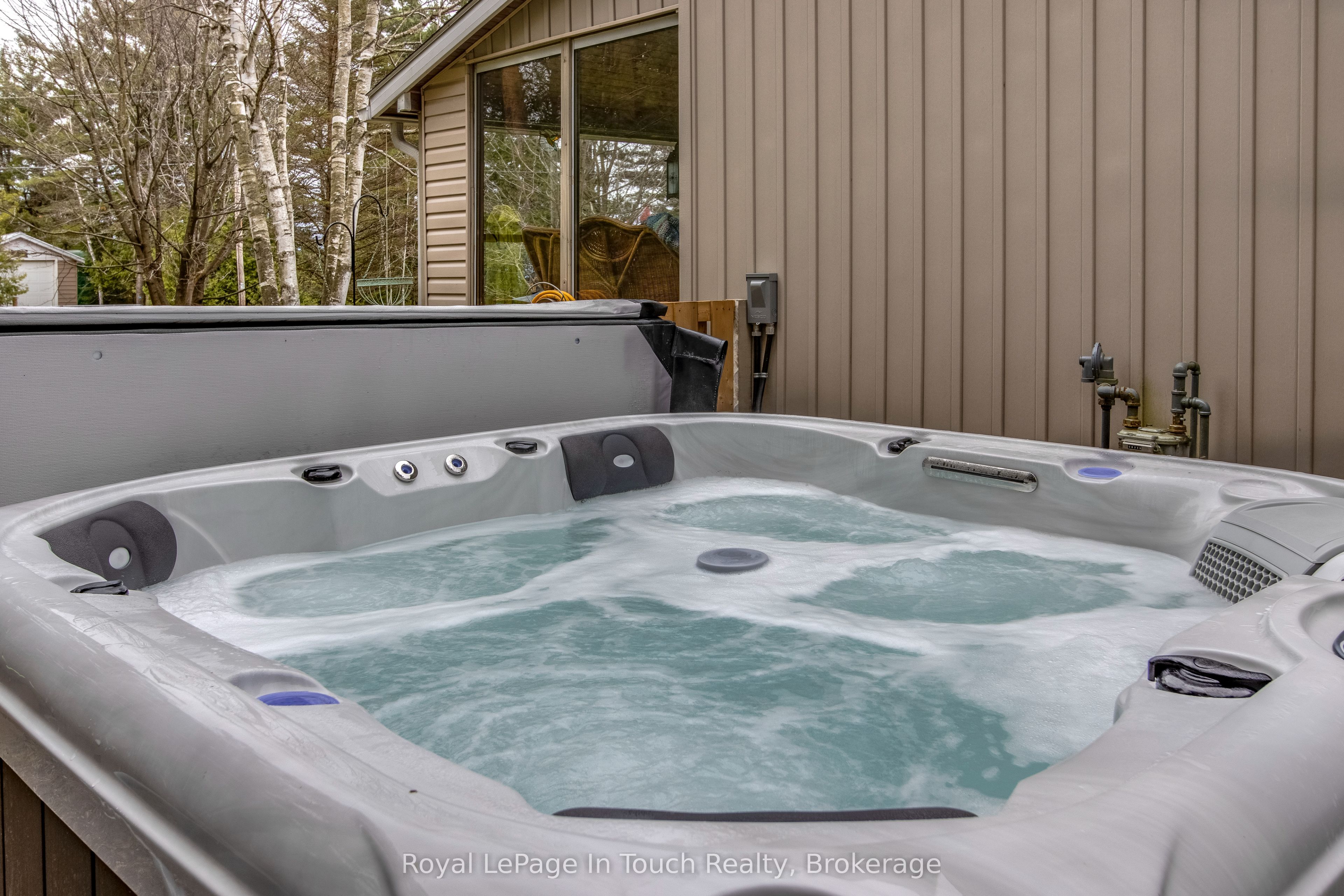 1651 TINY BEACHES Road, Tiny, ON L9M 0H2