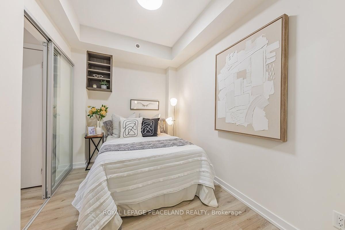 3 Bedrooms Condo at 266 Finch, Toronto For sale