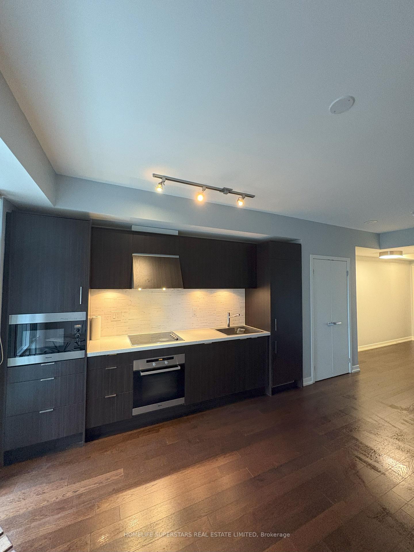 Condo at 21 Widmer, Toronto For sale