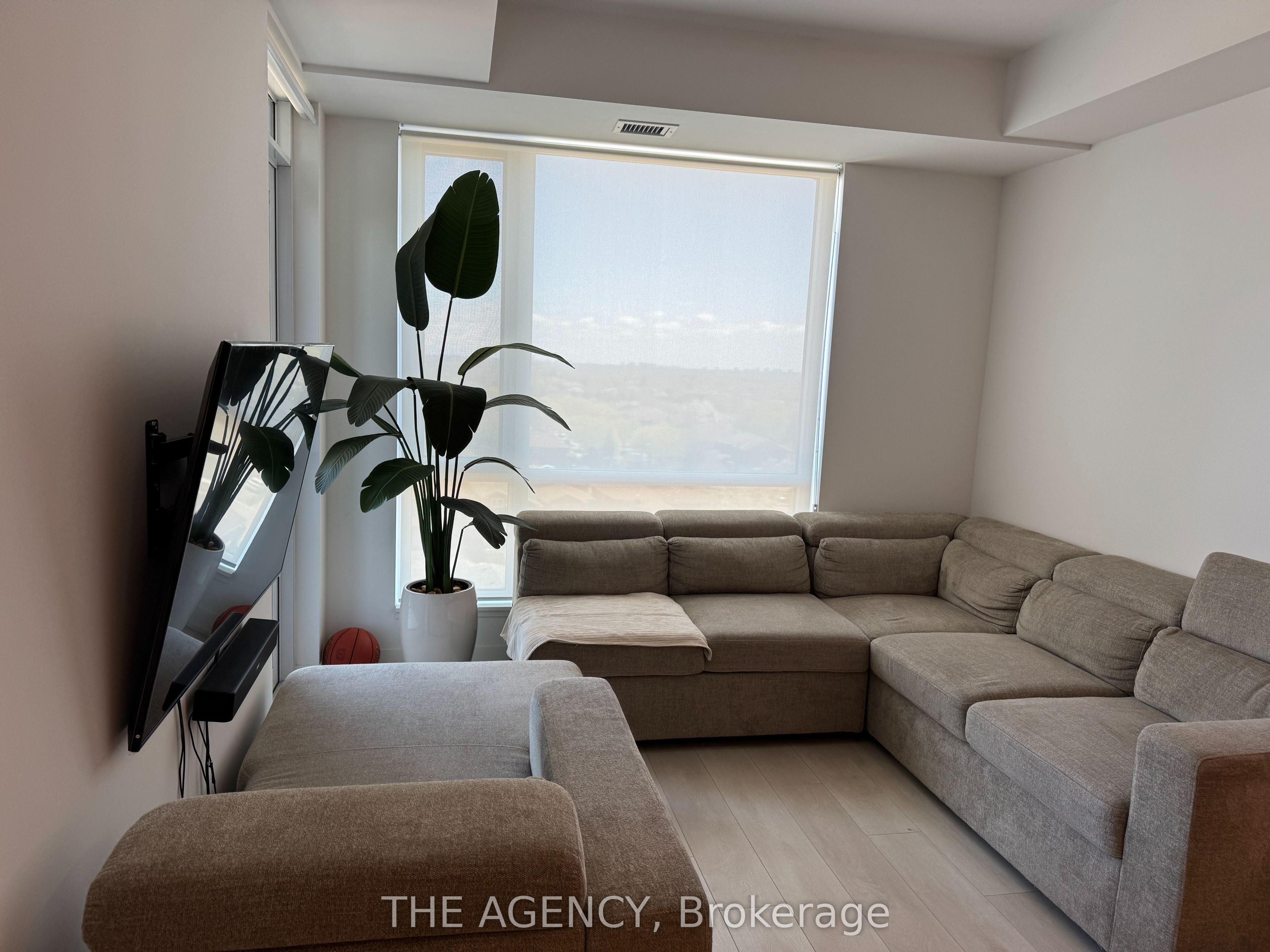 7950 Bathurst Street, #807