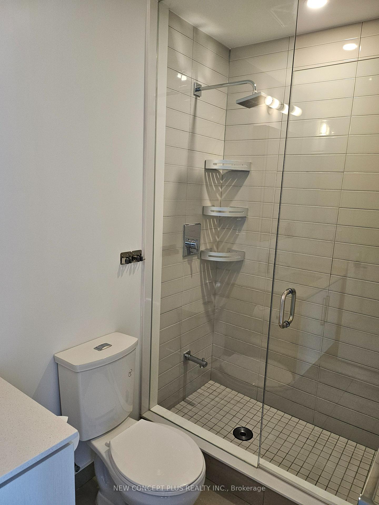 2 Bedrooms Condo at 5180 Yonge, Toronto For sale