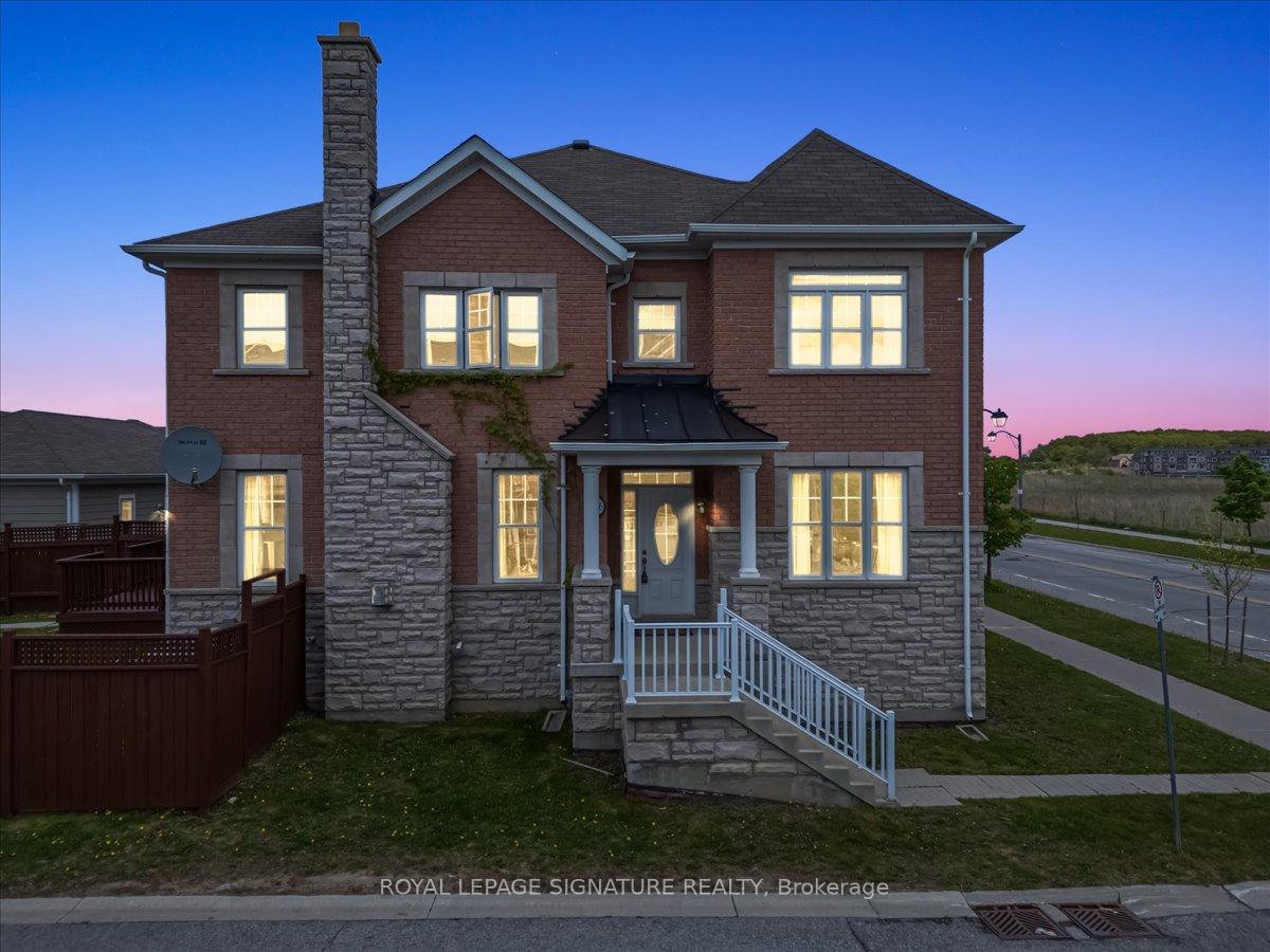 3 Bedrooms Condo at 2916 Highway 7, Vaughan For sale