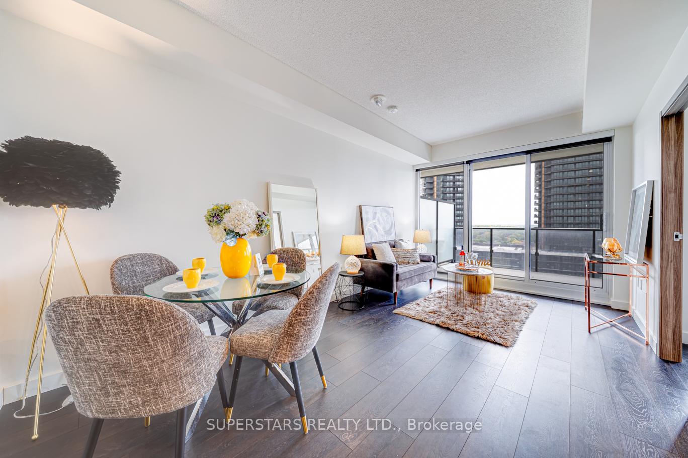 1 Bedroom Condo at 95 Mcmahon, Toronto For sale