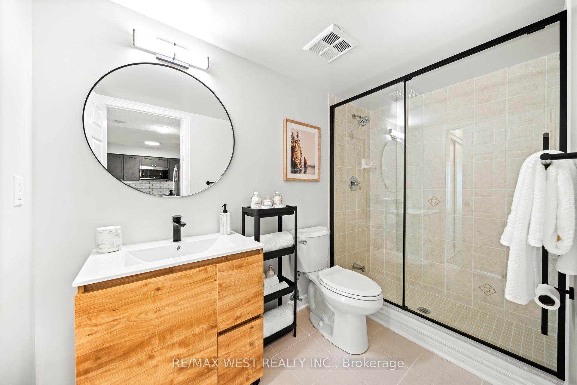 2 Bedrooms Condo at 7 Michael Power, Toronto For sale