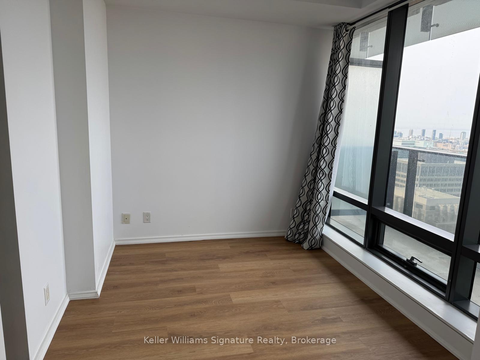 1 Bedroom Condo at 5 St. Joseph, Toronto For sale
