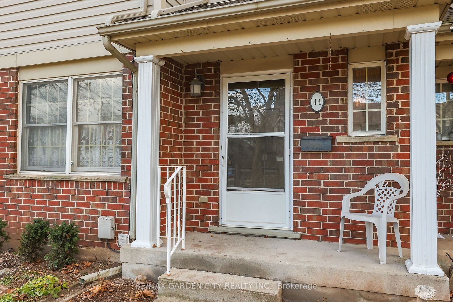 55 Kerman Avenue, #44
