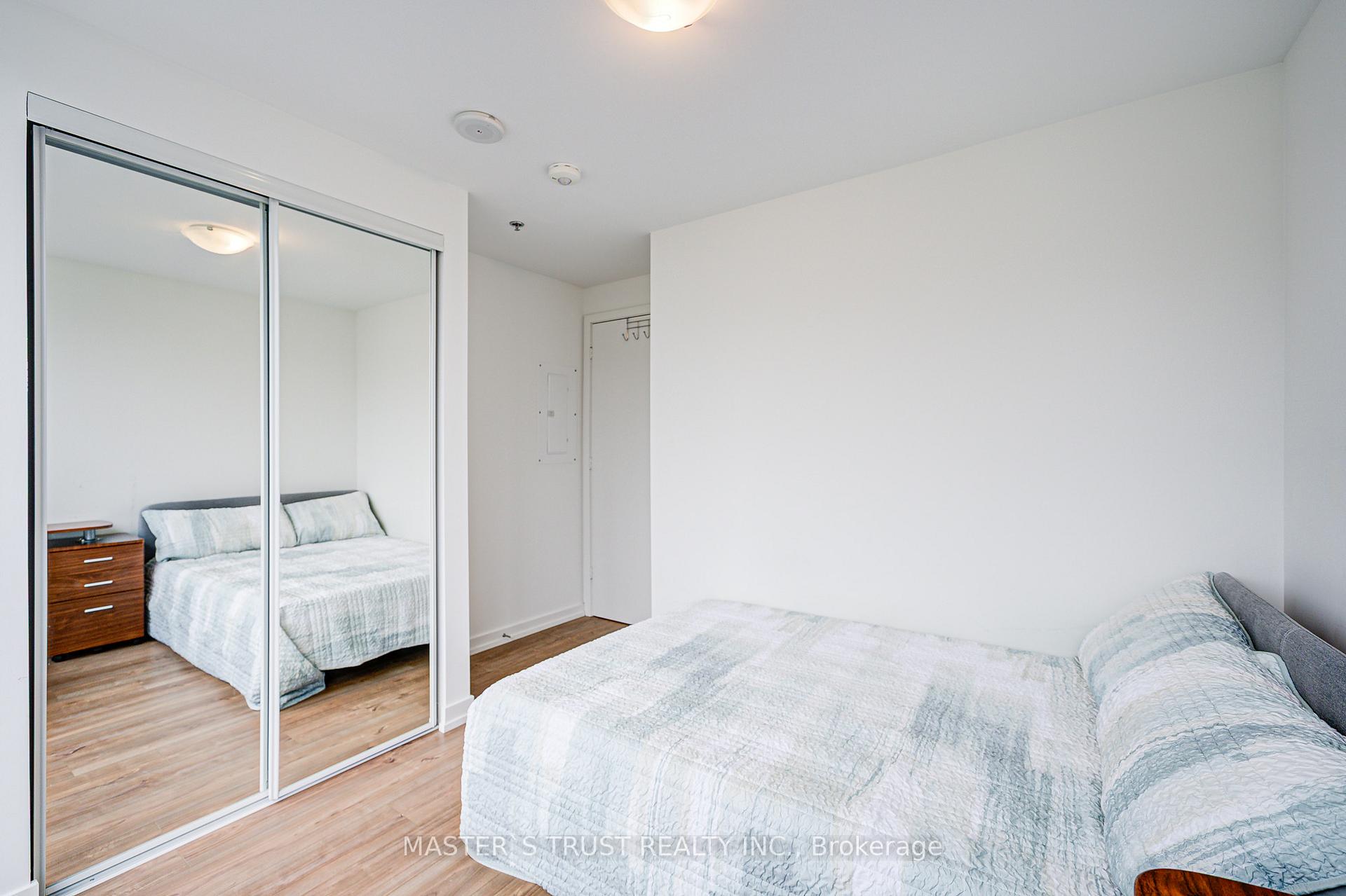 2 Bedrooms Condo at 203 College, Toronto For sale