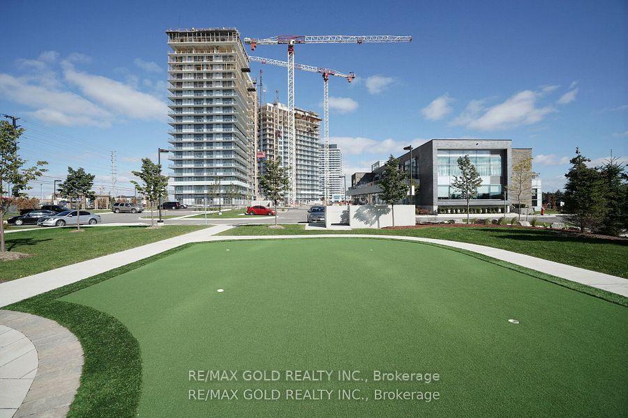 2 Bedrooms Condo at 4633 Glen Erin, Mississauga For sale