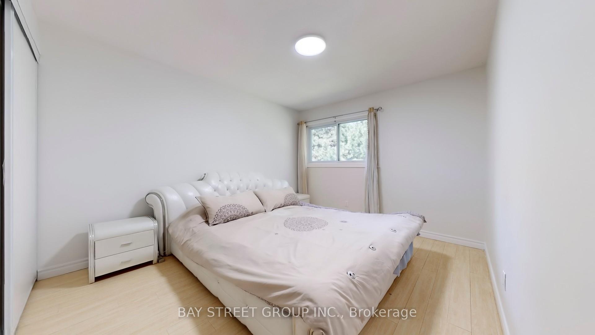 3 Bedrooms Condo at 99 Brimwood, Toronto For sale