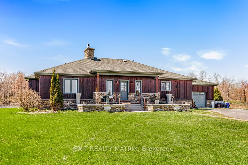 2228 Ste Anne