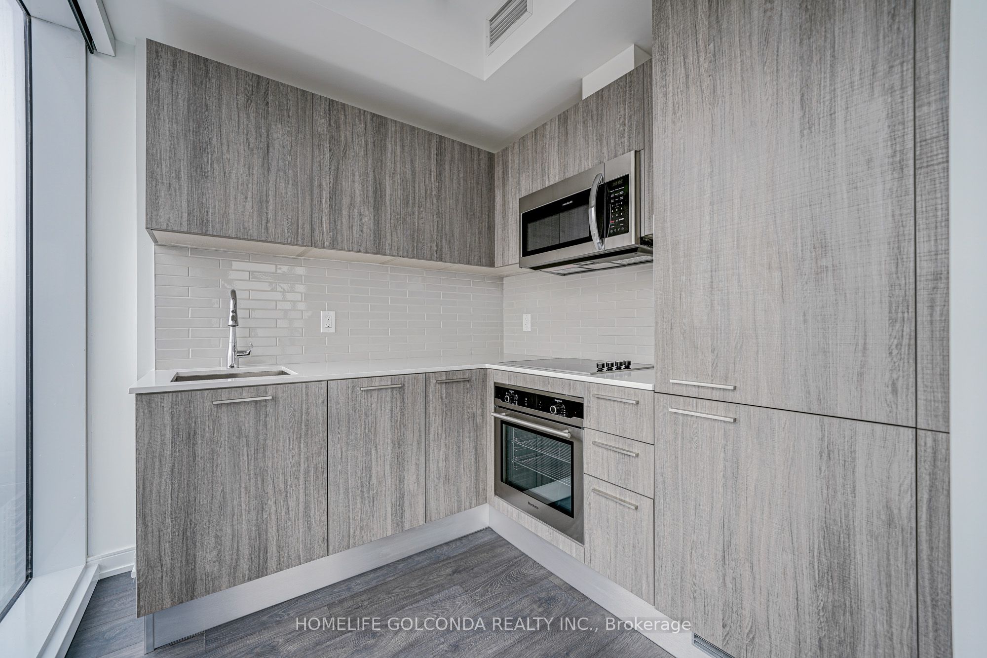 3 Gloucester Street, #3001