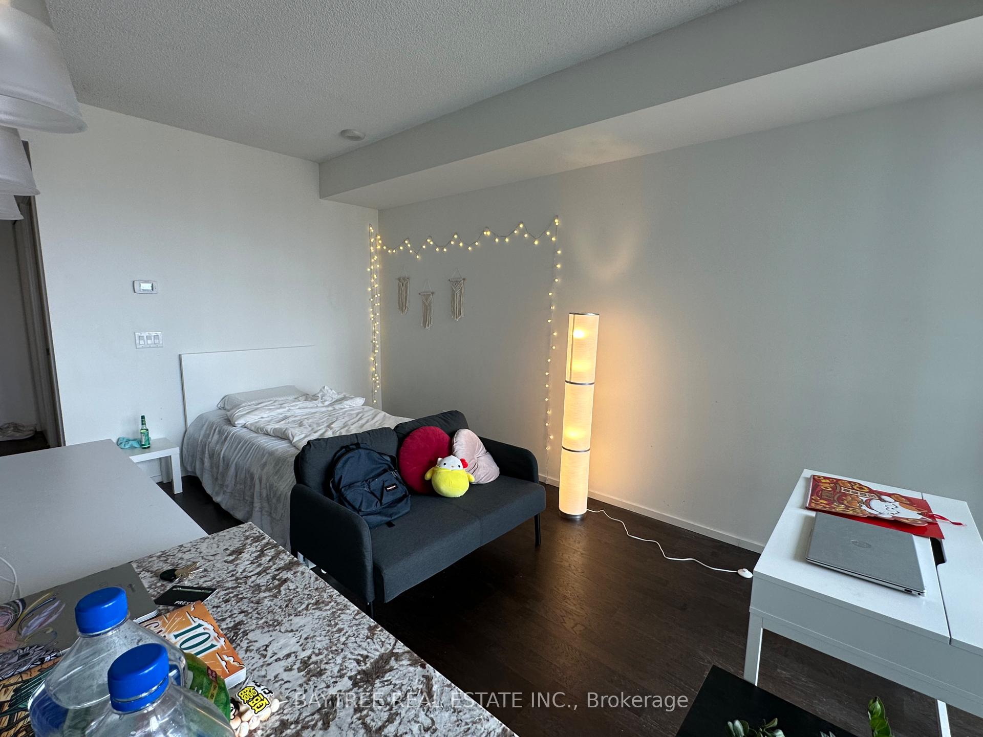 Condo at 101 Charles,  Toronto For sale