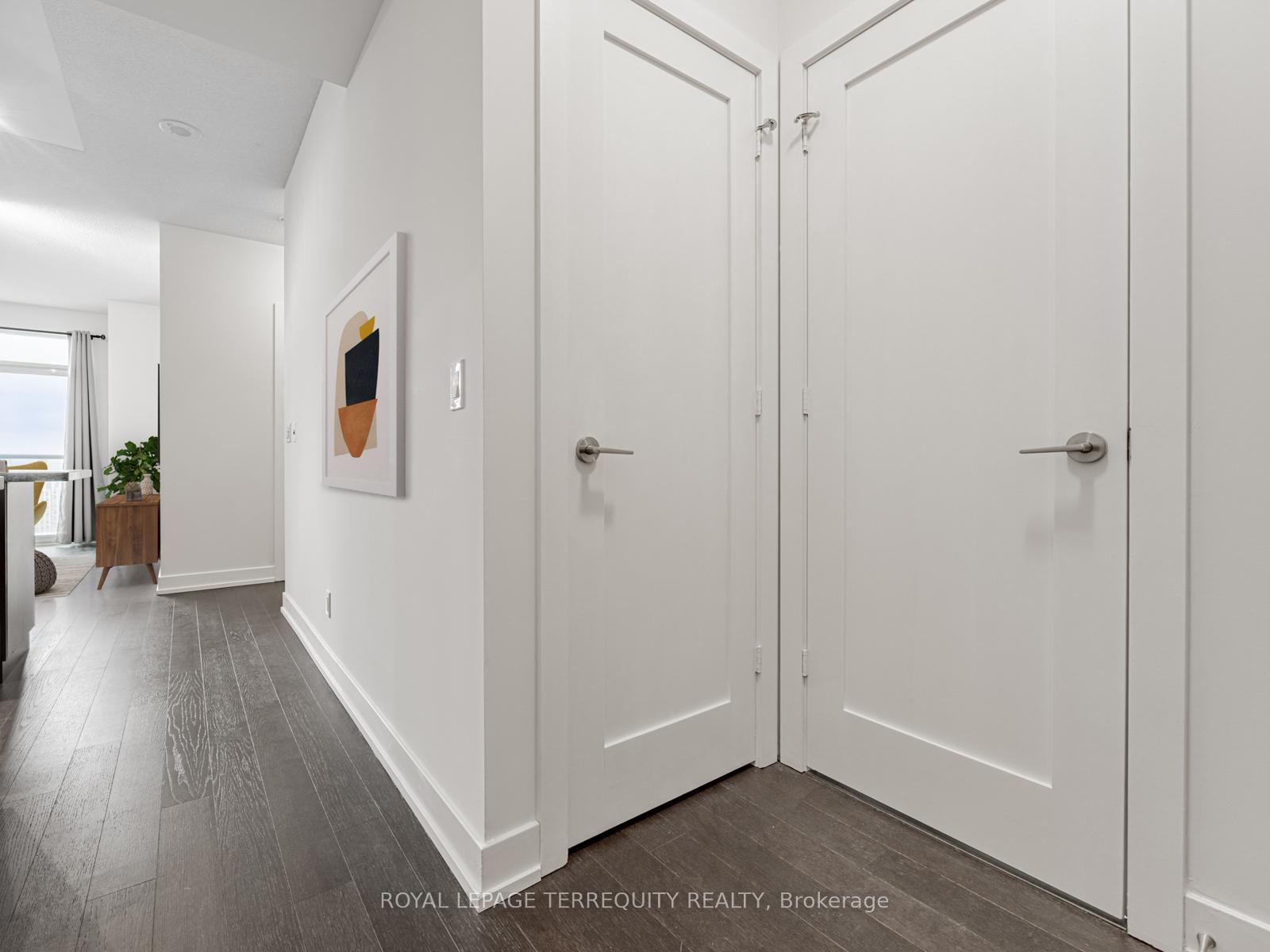 2 Bedrooms Condo at 120 Homewood, Toronto For sale
