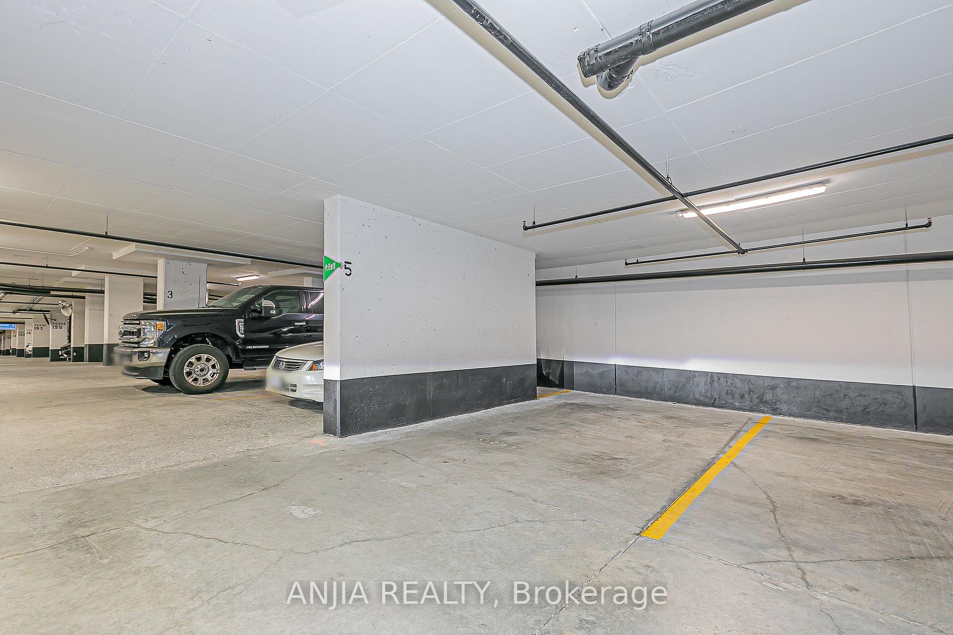 Condo at 180 Fairview Mall, Toronto For sale