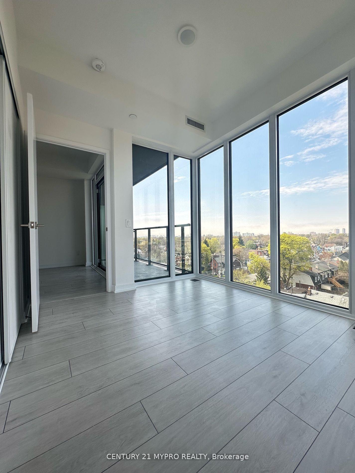 2 Bedrooms Condo at 500 Dupont,  Toronto For sale