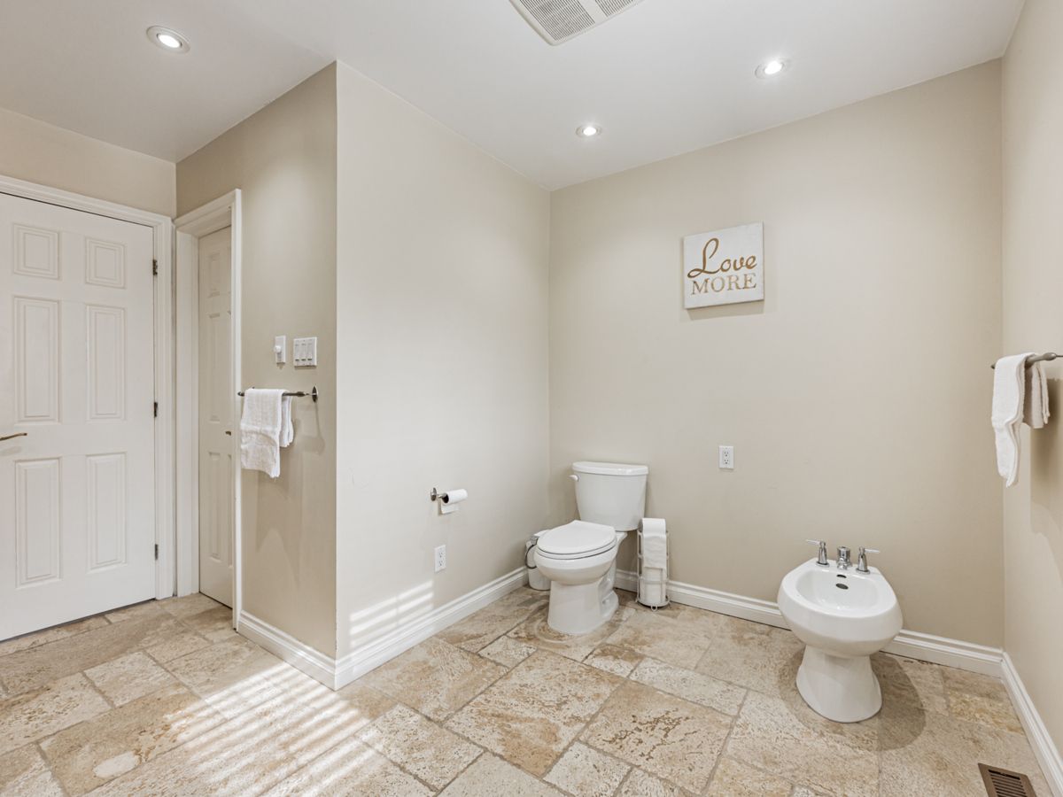 32 Rosebury Lane
