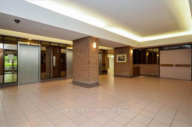 1380 Prince of Wales Drive N, #202