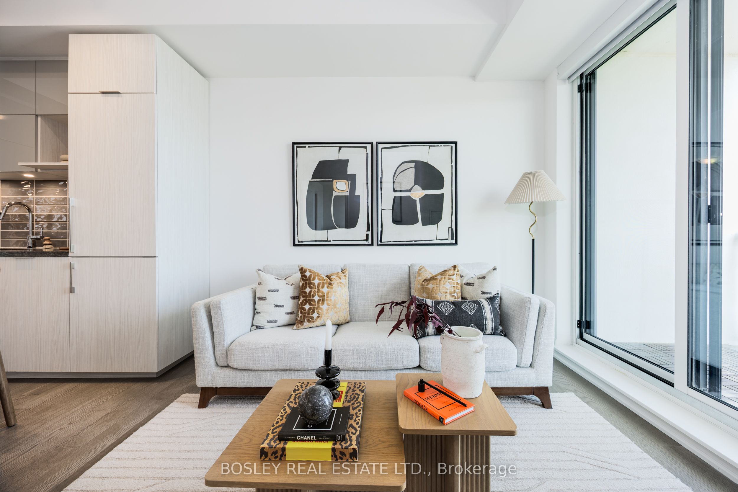 8 Rouge Valley Drive W, #908