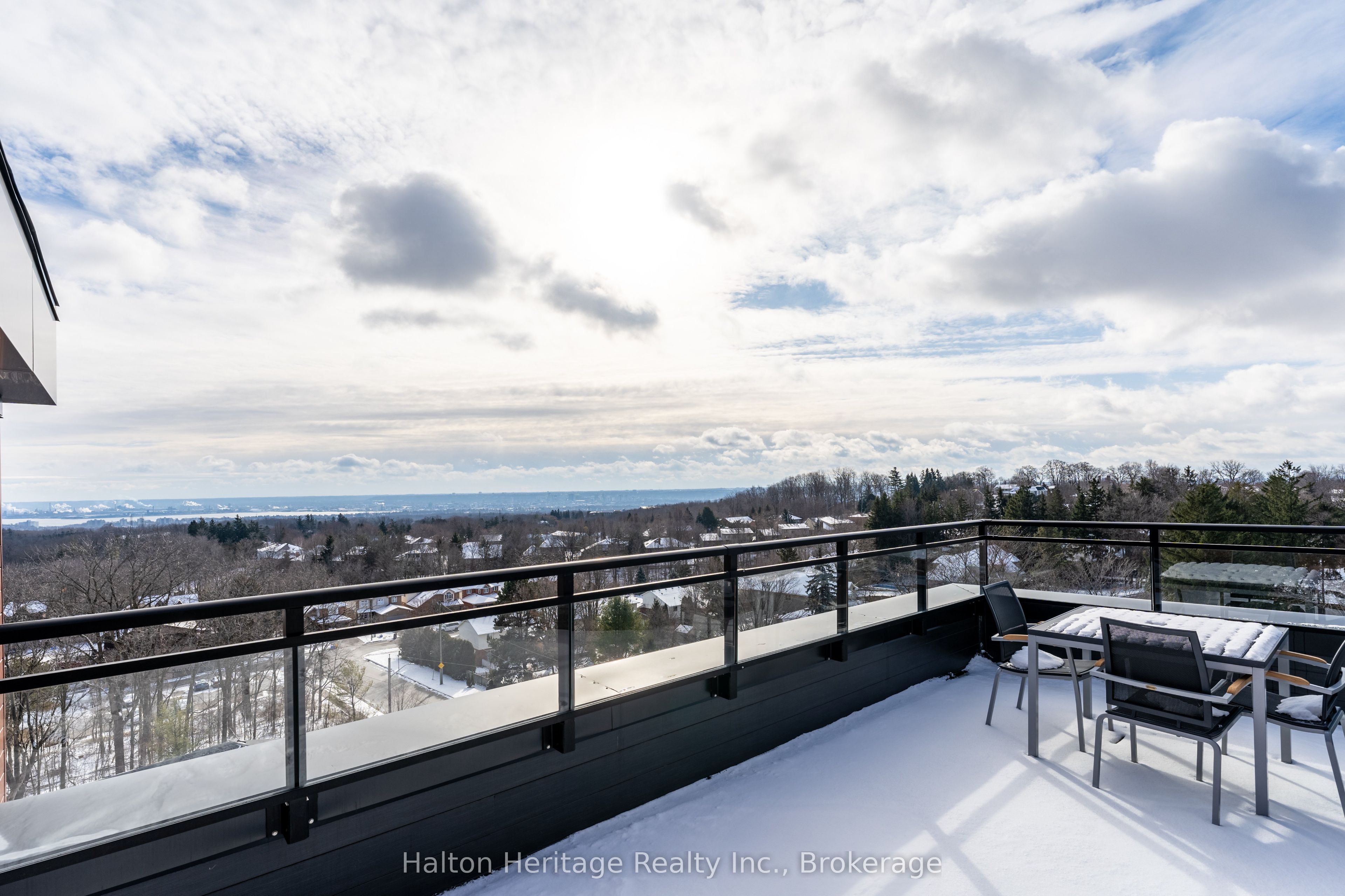30 Hamilton Street S, #503