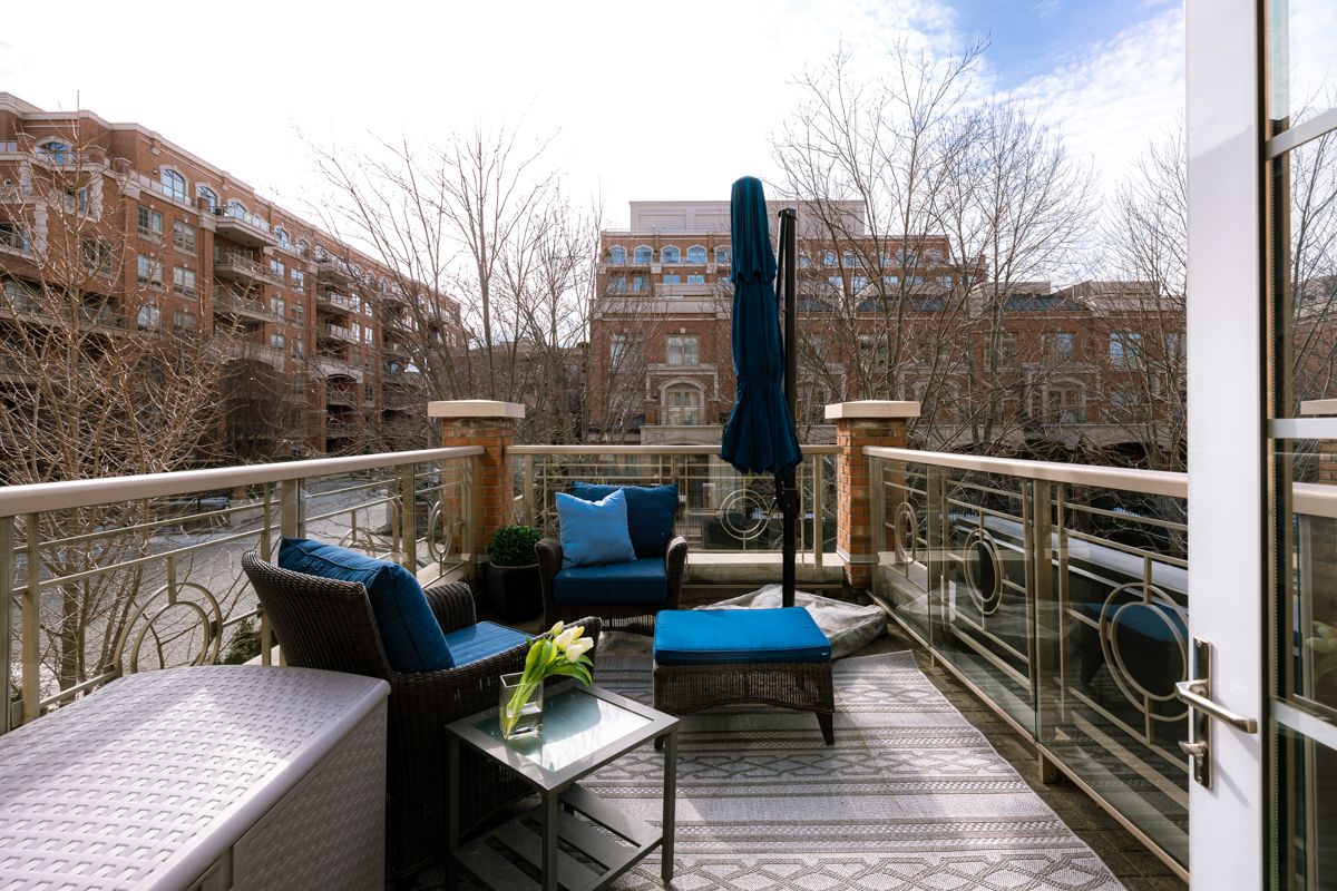 21 Burkebrook Place Th10