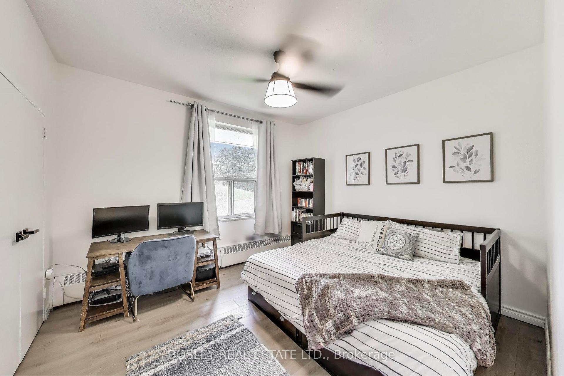 2 Bedrooms Condo at 10 Parkway Forest, Toronto For sale