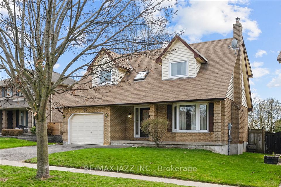 63 Pinedale Crescent, Clarington, ON L1E 1C7