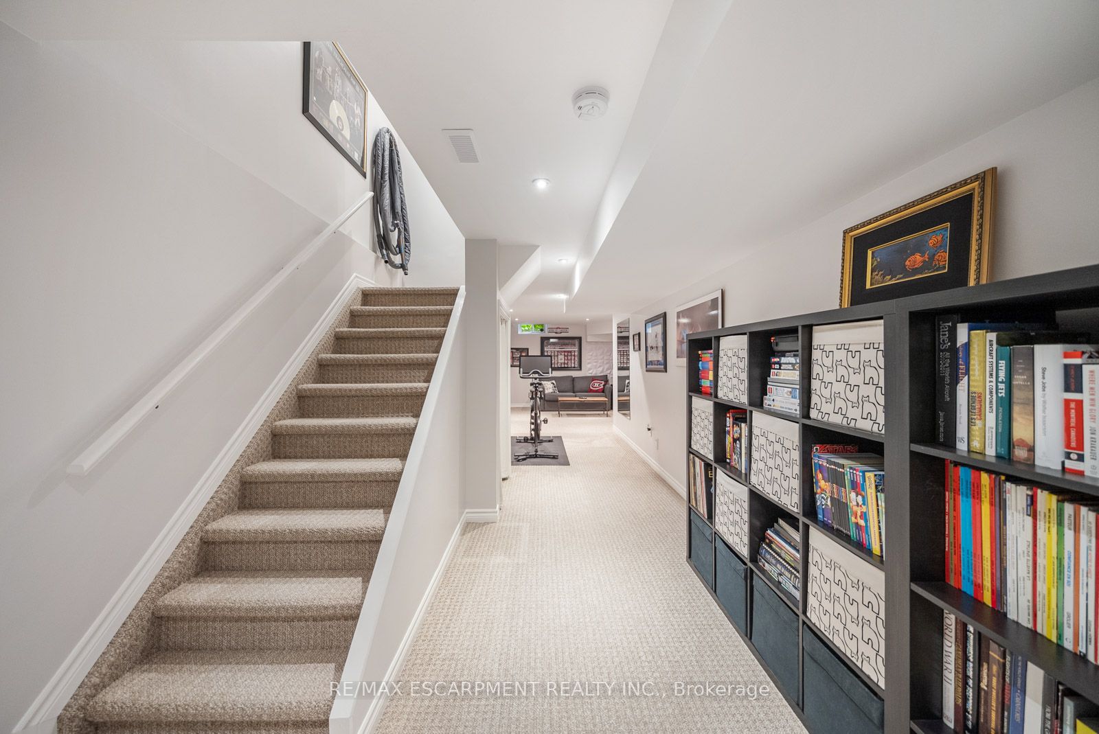 16 OLIVIA Place
