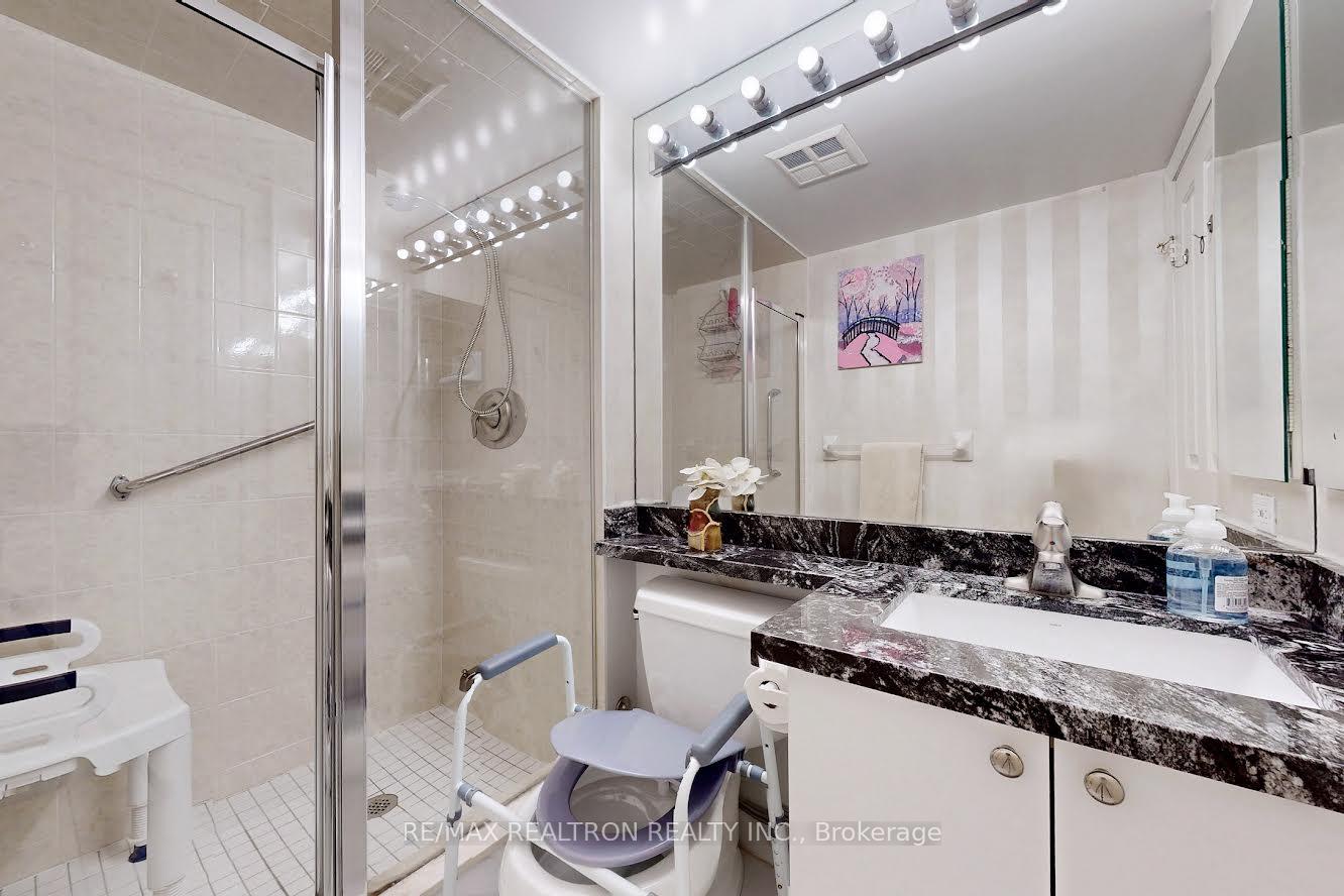 3 Bedrooms Condo at 68 Corporate, Toronto For sale