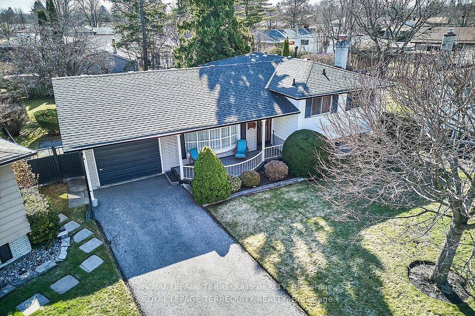 32 O'Dell Court, Ajax, ON L1S 2W7