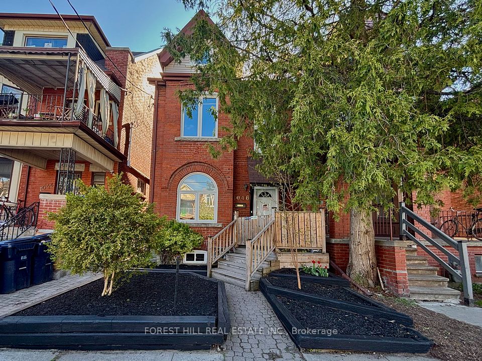 1046 Dovercourt
