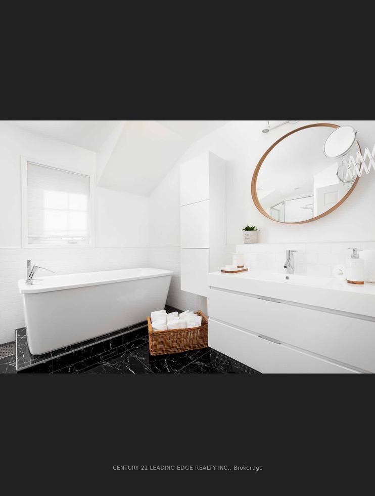 3 Bedrooms Condo at 113 The Queensway, Toronto For sale