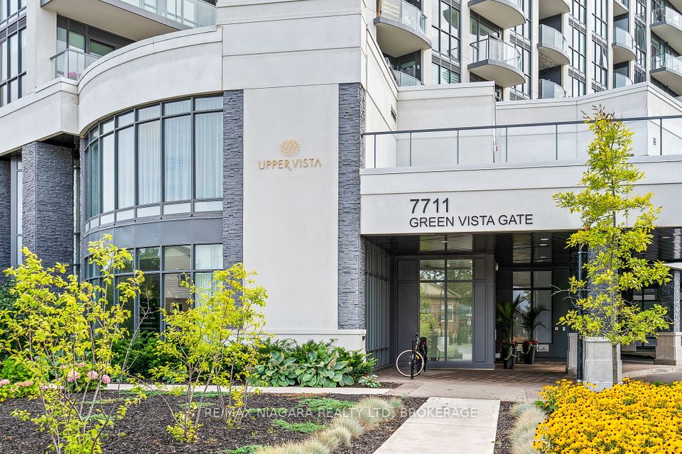 7711 Green Vista