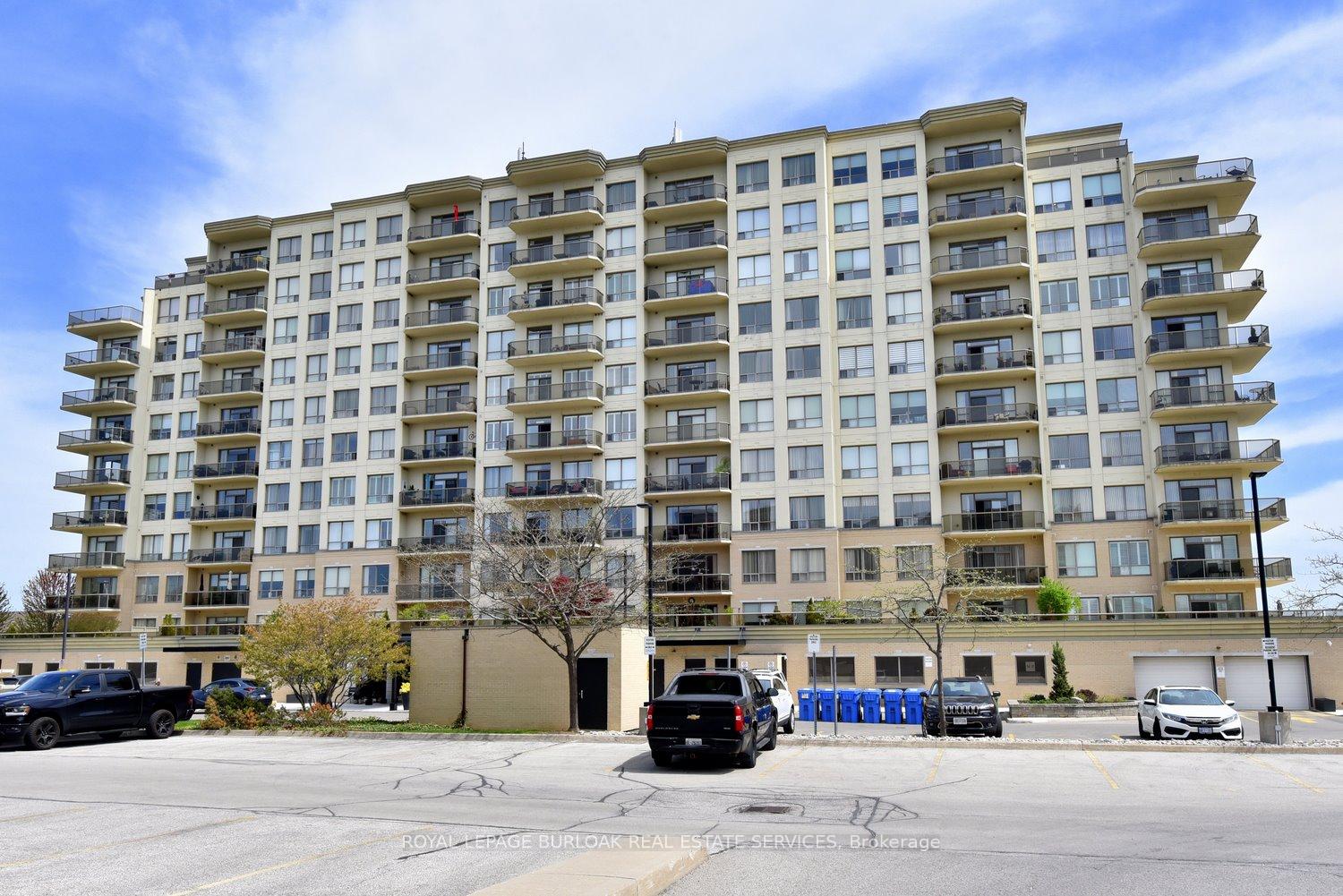 2 Bedrooms Condo at 1998 Ironstone, Burlington For sale