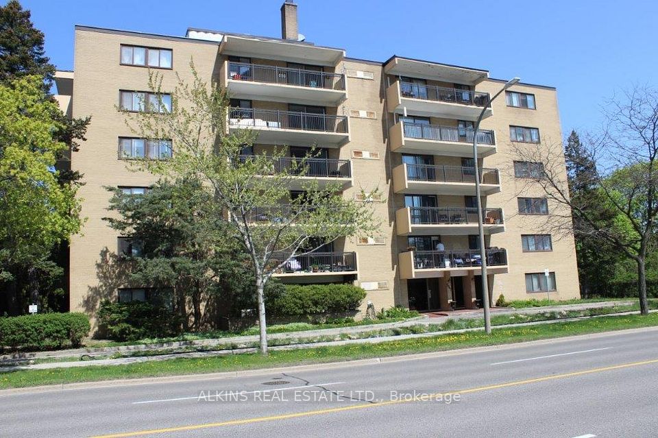 557 The East Mall