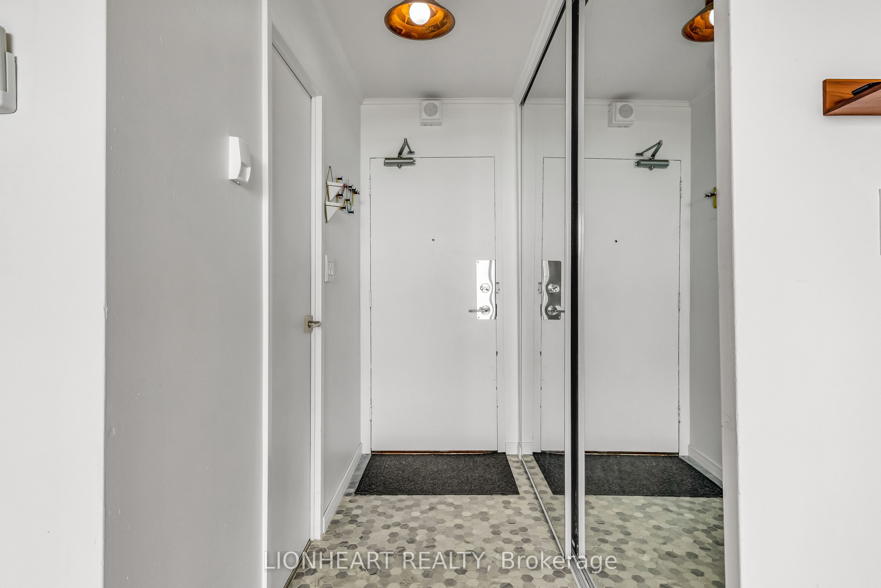 40 Homewood Avenue, #2608