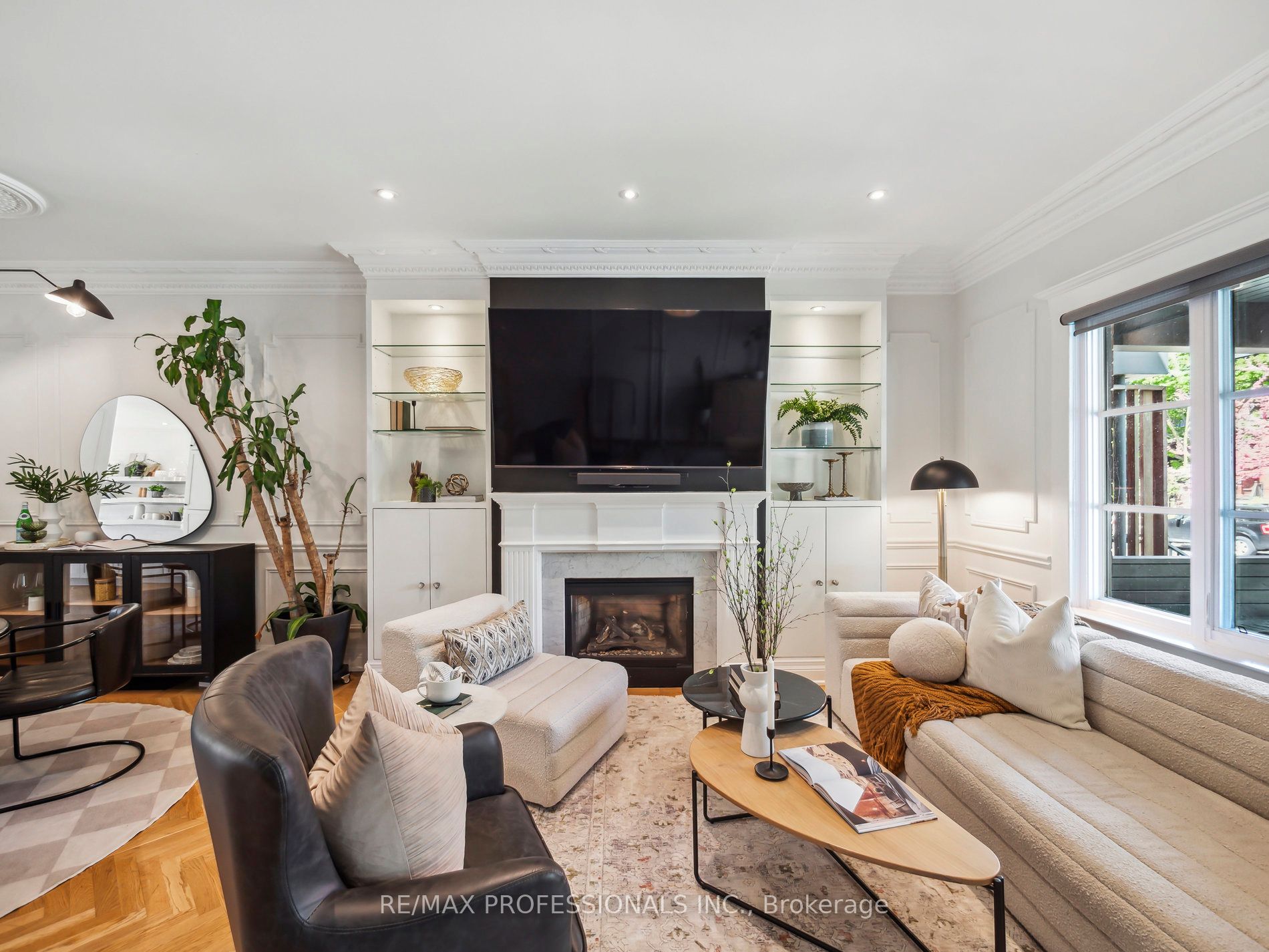 137 Galley Avenue