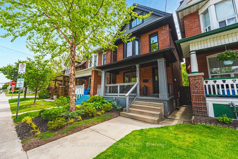 224 Cumberland Avenue, Hamilton, ON L8M 1Z7