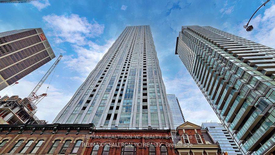 1 Yorkville