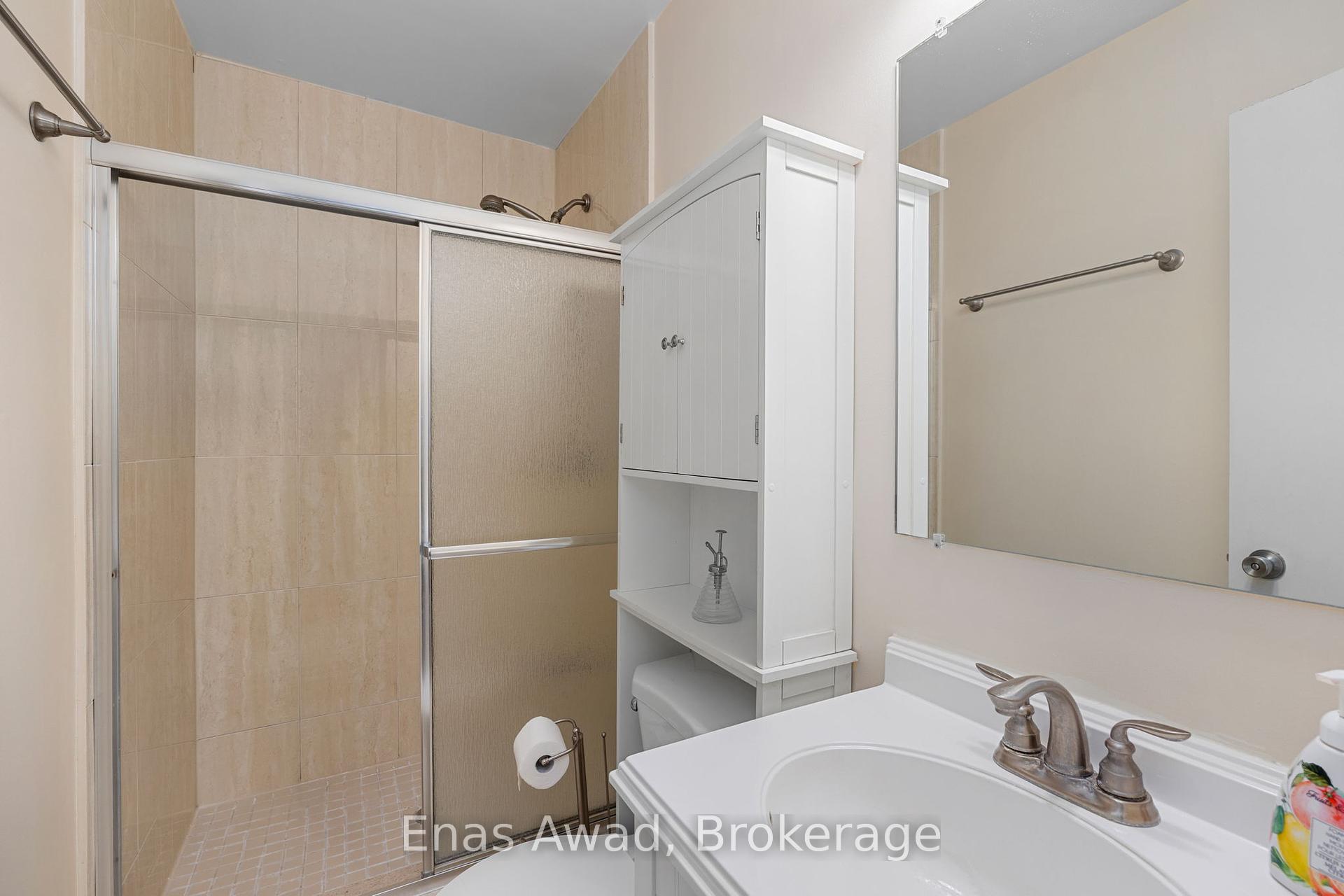 3 Bedrooms Condo at 74 Black Hawk, Toronto For sale