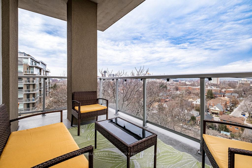 2 Bedrooms Condo at 467 Charlton, Hamilton For sale