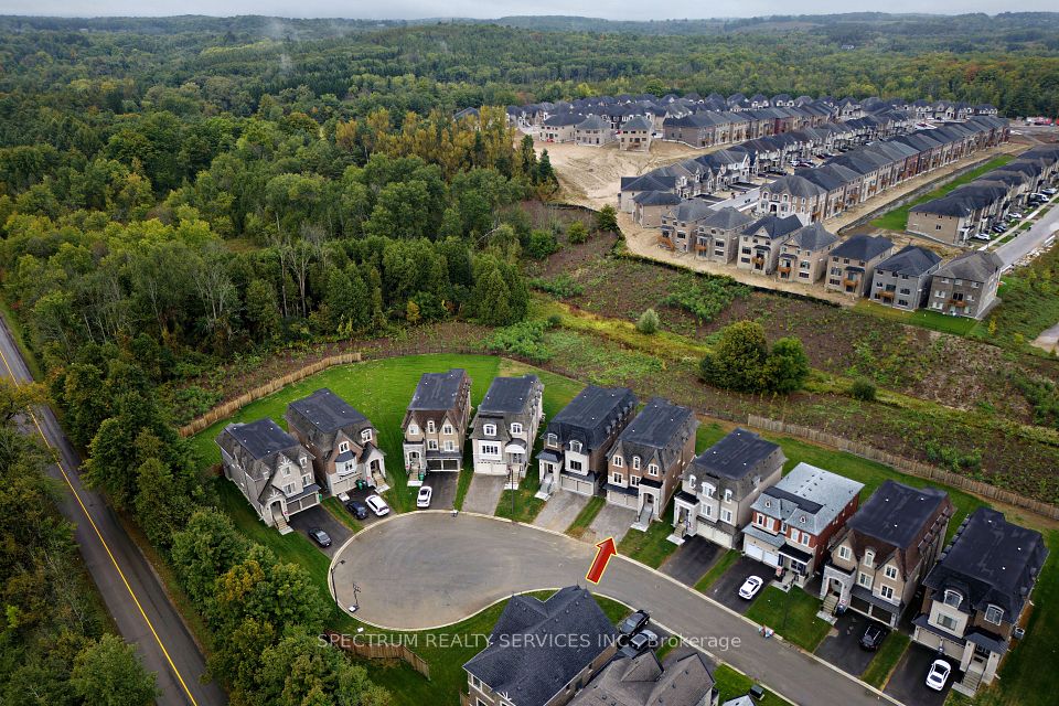 15 Swamp Sparrow Court, Caledon, ON L7C 4M7