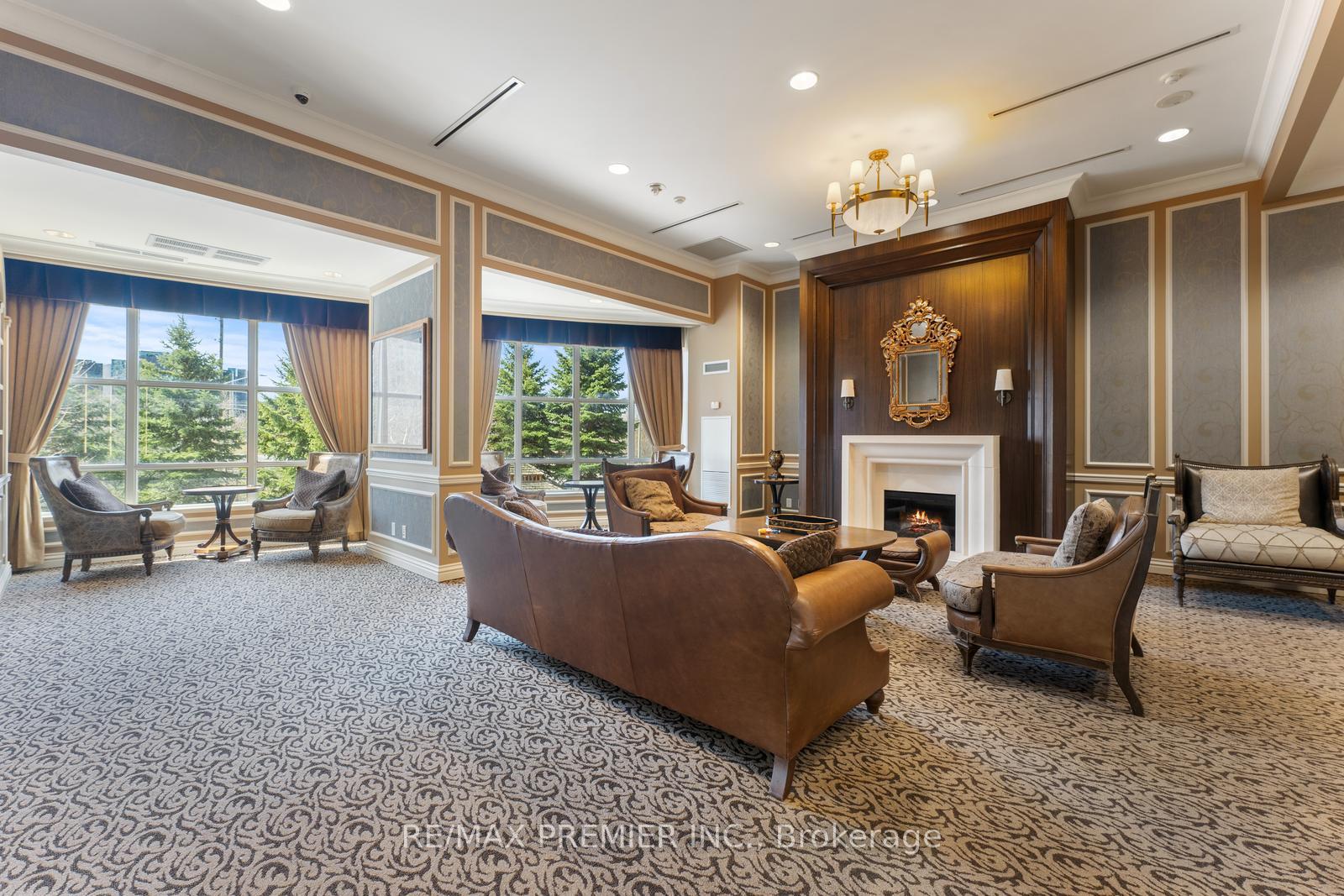 2 Bedrooms Condo at 9235 Jane,  Vaughan For sale