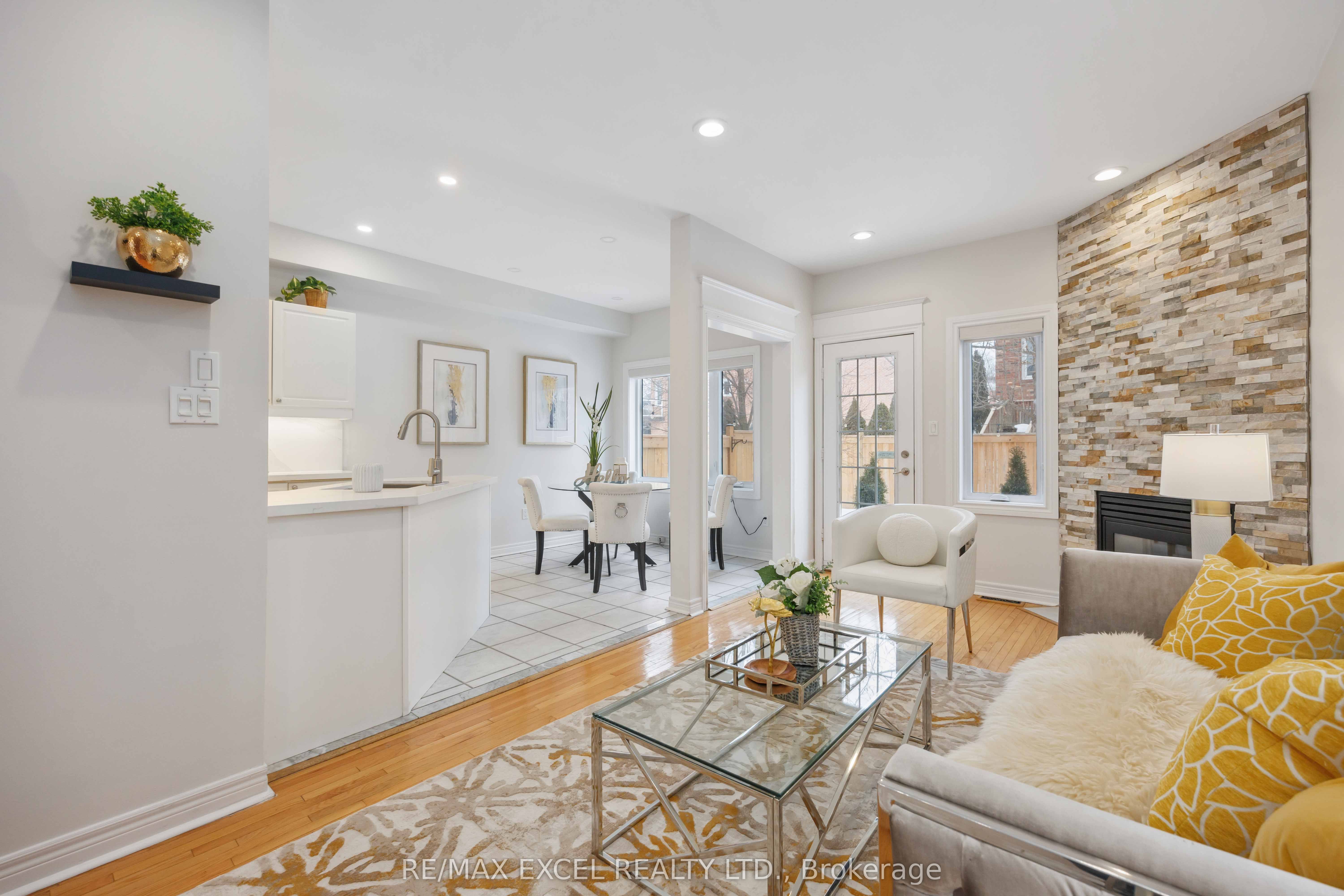255 Shaftsbury Avenue, #66