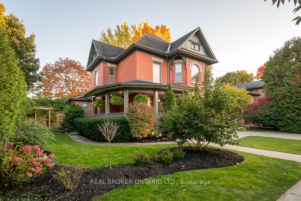 39 Henderson