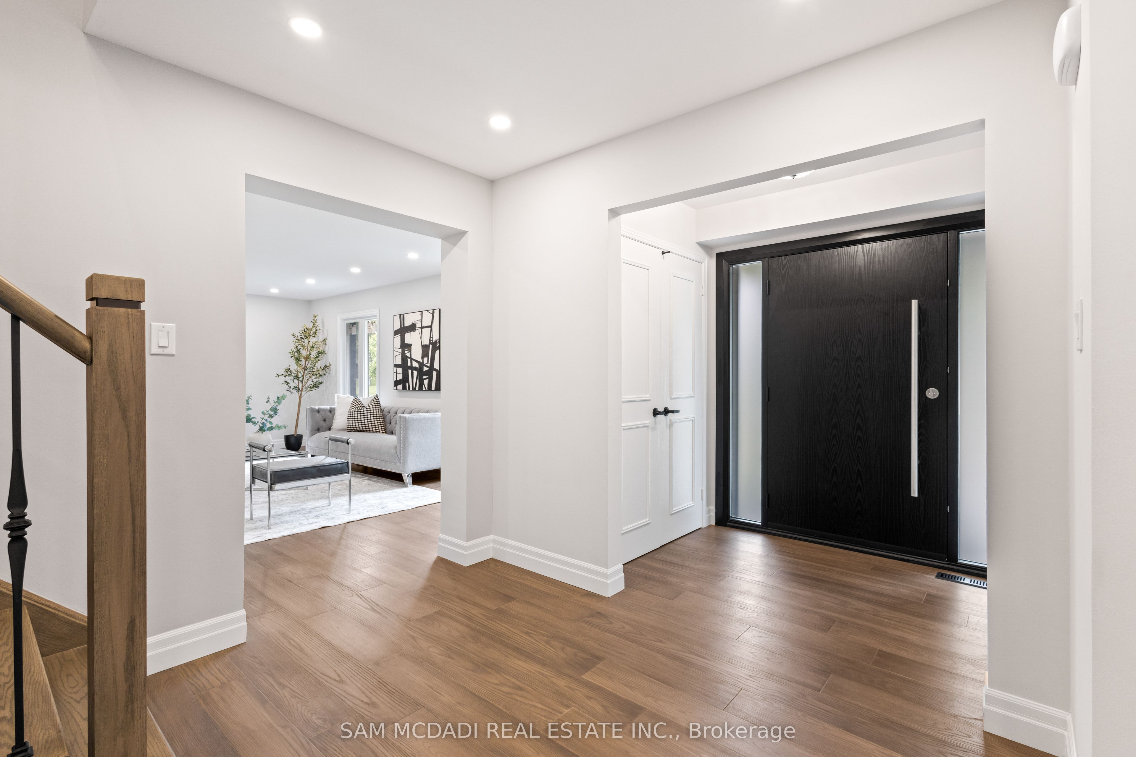 2535 Robin Drive