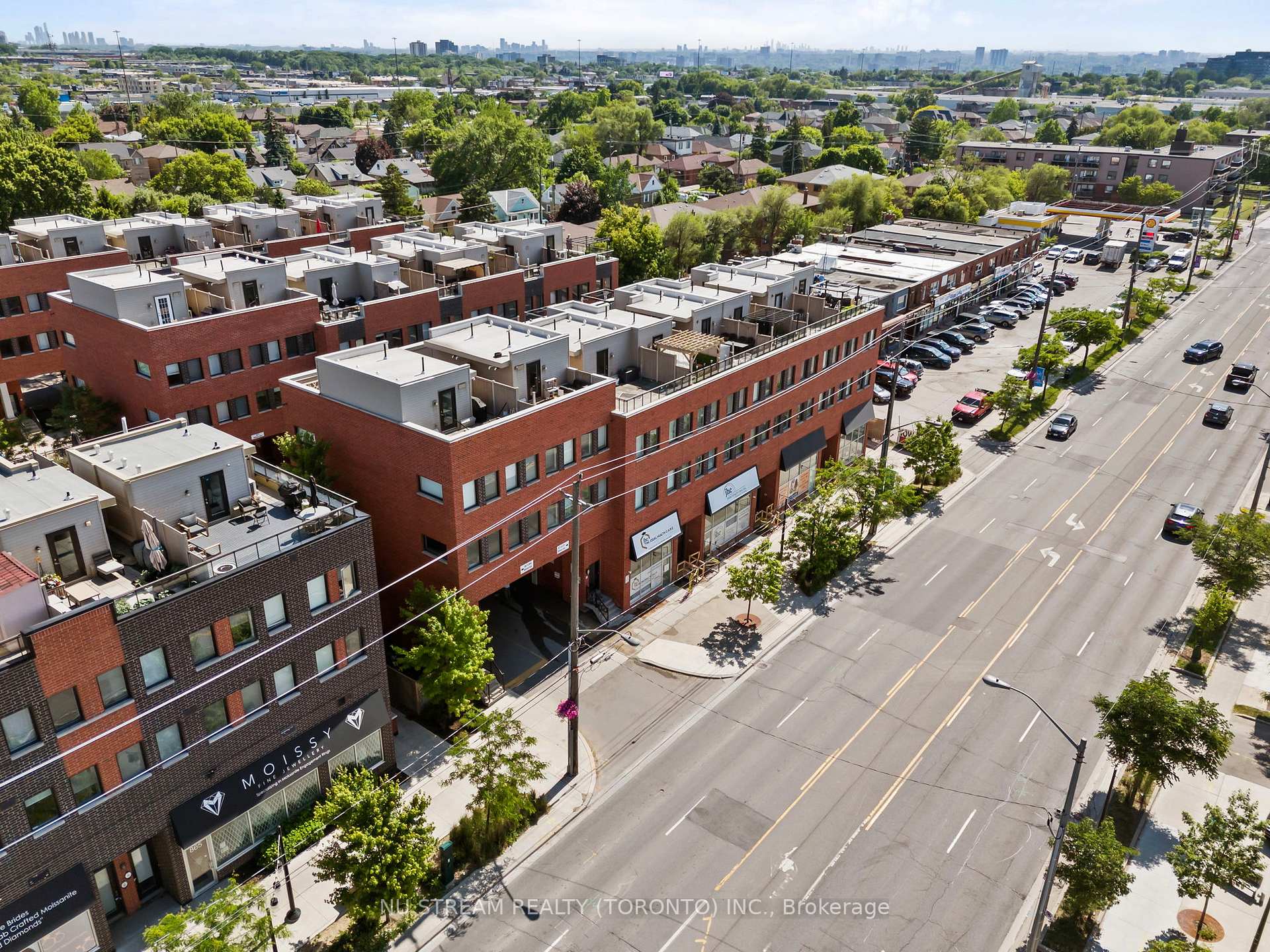 2 Bedrooms Condo at 873 Wilson, Toronto For sale